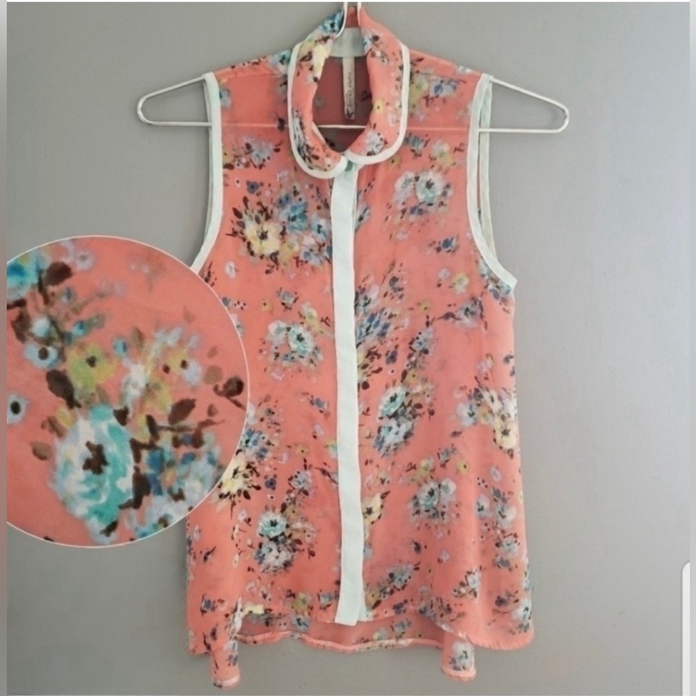 Anthropologie Paper Crane Sleeveless Sheer Floral Blouse Size S